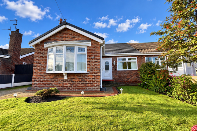 12, Brades Avenue, Thornton photo 2
