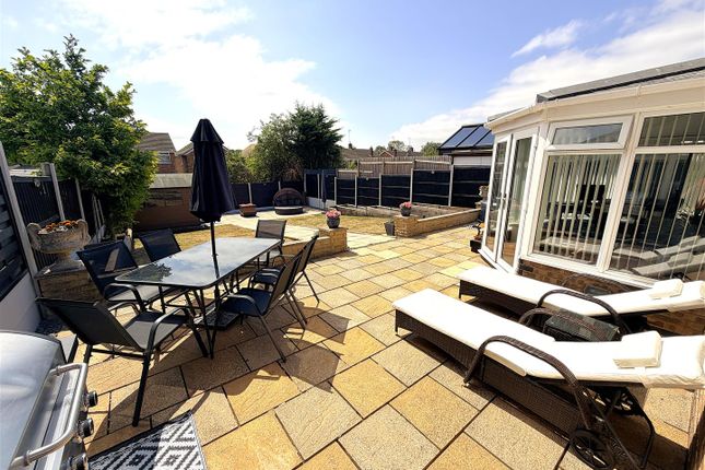 26, The Lawns, Corby photo 4