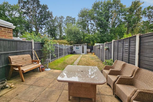11, Grayswood Drive, Mytchett photo 4
