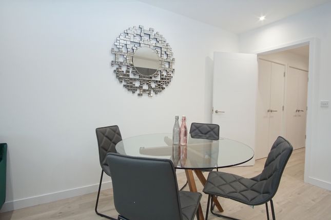 Hartingtons Court, Coster Avenue, London photo 4