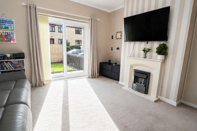23, Fletton Terrace, Bradford photo 2