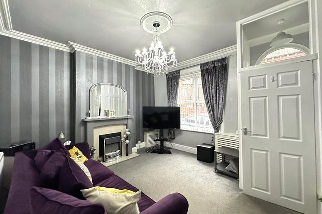 92, Melbourne Street North, Greater Manchester photo 2