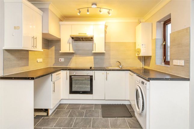 73, Wyngates, Bedfordshire photo 2