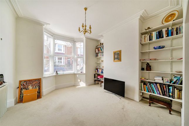 8, West Grove Road, St Leonards photo 4