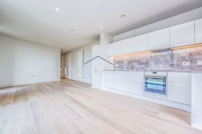 2 Bed Flat For Sale In Mercier Court Royal Wharf Docklands E16