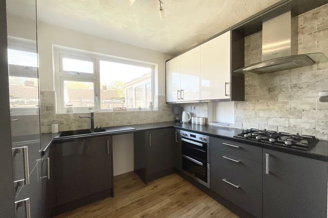 20 Meaford Road, Stoke-On-Trent photo 3