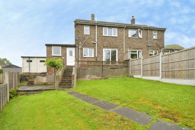 18, Nightingale Close, MATLOCK photo 2