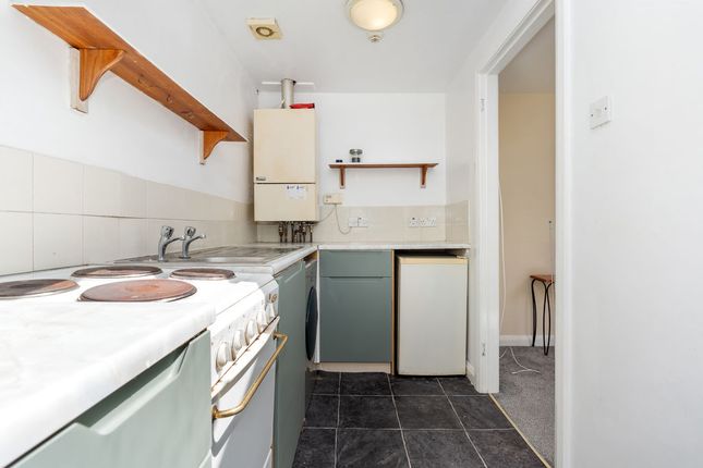 Flat 3, 24, Castle Street, Douglas photo 2