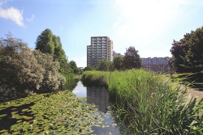 1 bed flat for sale in Greenwich Millennium Village, The Village Square, West Parkside, Greenwich SE10