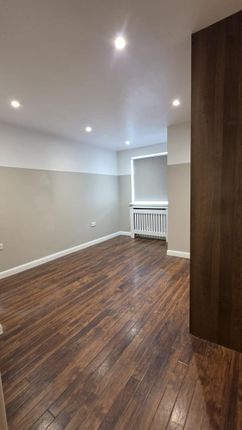 3, 19 Devon Road, Watford photo 4
