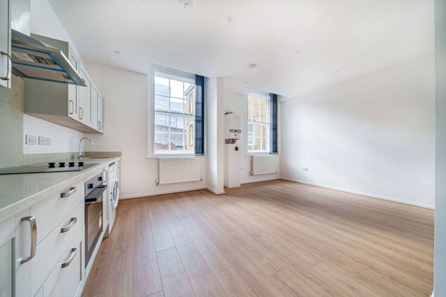Flat to rent in King Street, Maidstone