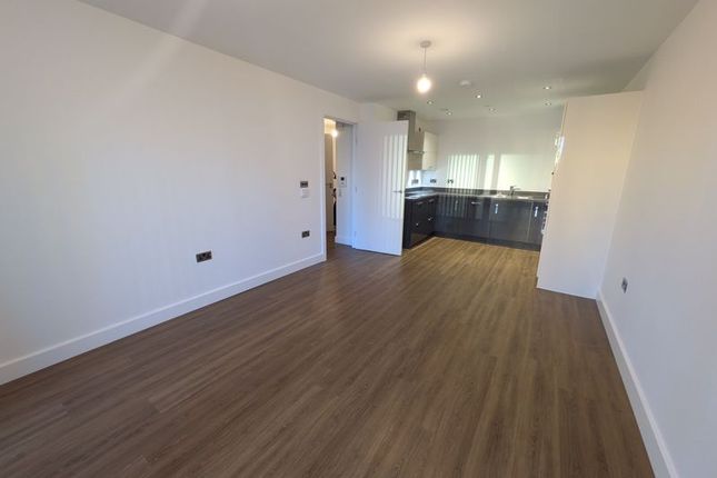 65 Swanton Court, Jerrard Street, London photo 5