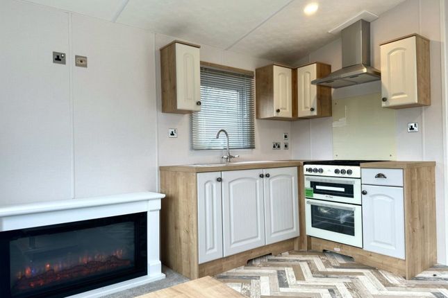 Delta Westfield, Castle View Caravan Park, Sunnybank, Capernwray, Carnforth photo 4