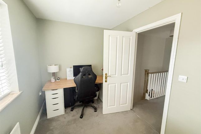 4, Old Vicarage Close, Heathfield photo 4