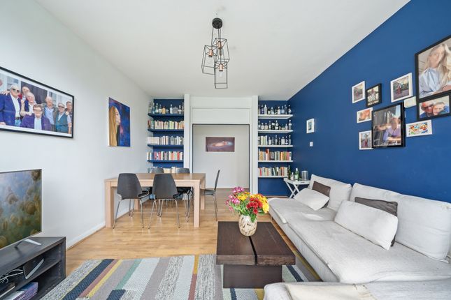 Flat for sale in Great Portland Street, London