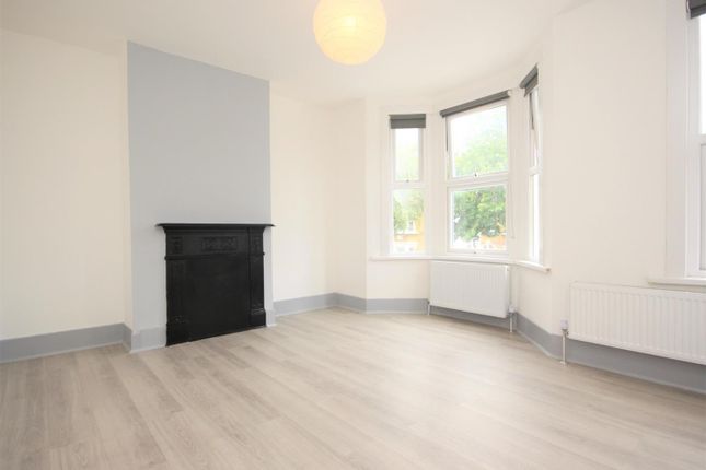 Master Bedroom.Jpg