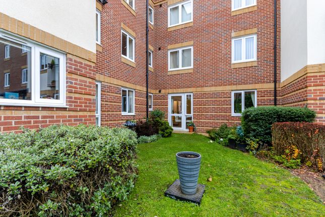 Flat 5, Middlemarch Lodge, Rickmansworth photo 2