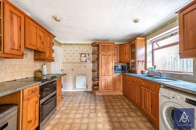 Bungalow for sale in Peveril Road, Greatworth, Banbury