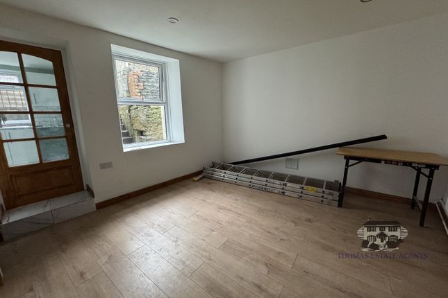 Wood Road, Pontypridd photo 3