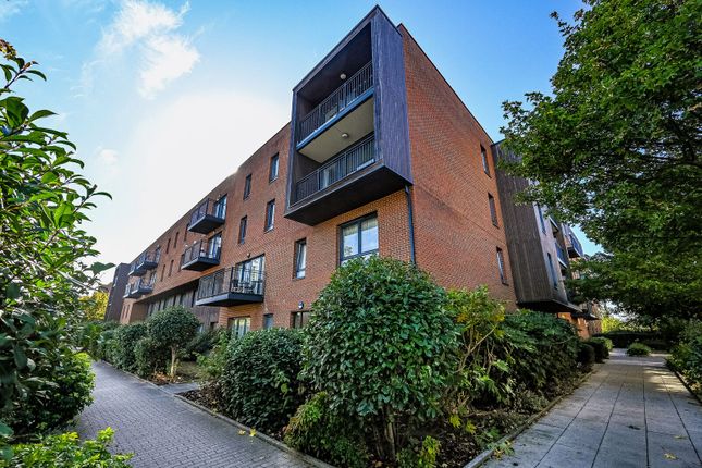 Meadowside, Kidbrooke photo 3