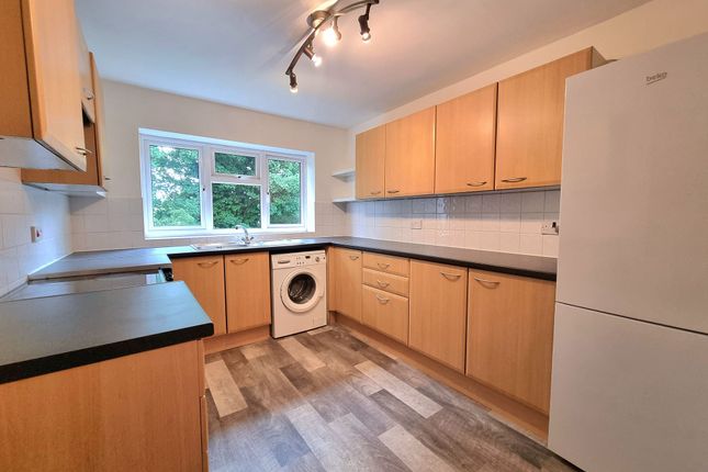 Flat B5, Harewood Court Marsland Road, Sale photo 3