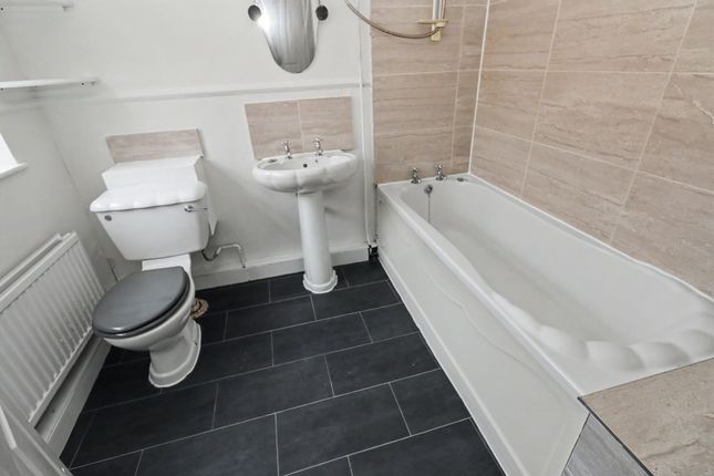 39 Manville Street, St. Helens photo 4
