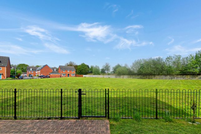 11, West Malling Close, Heywood photo 4