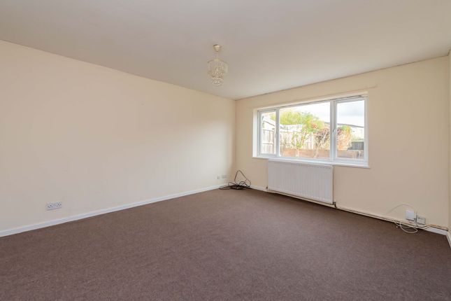 74 Birchmore, Telford photo 4