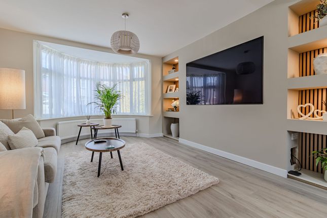 32 Charlecote Avenue, Leicester photo 4