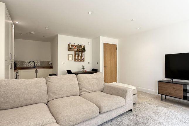 Flat 19, The Embankment, Gaol Street, Hereford photo 3