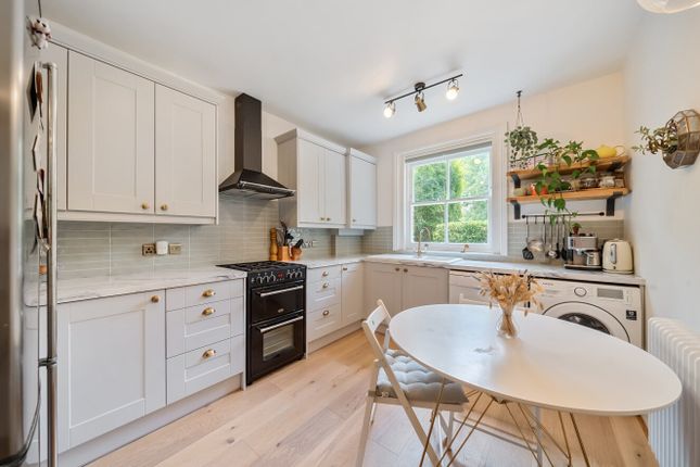Garden Flat, 4, Granville Park, London photo 5