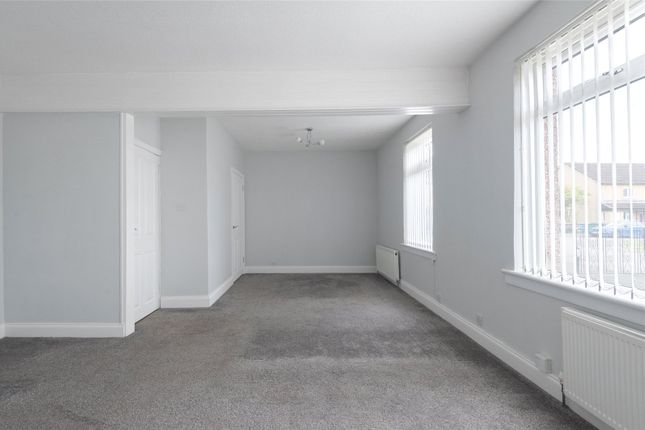 12, Maple Gardens, Leven photo 2