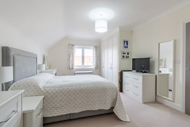 Flat for sale in Maryland Place, St. Albans, Hertfordshire