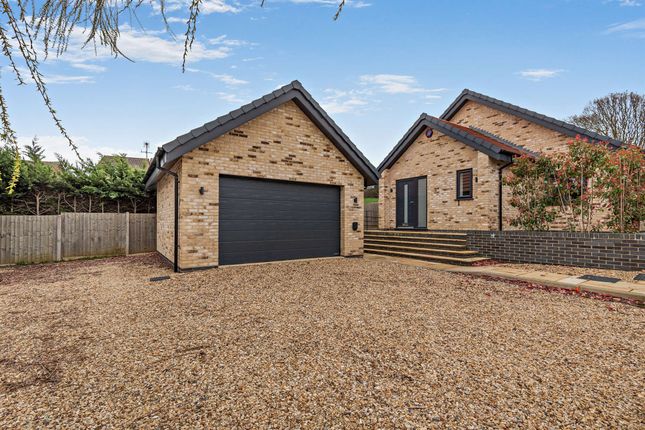 4, Fairview Close, Grantham photo 3