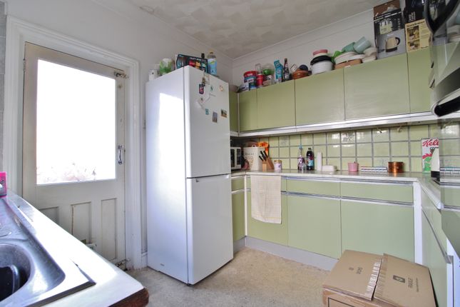 4, Francis Avenue, Southsea photo 4