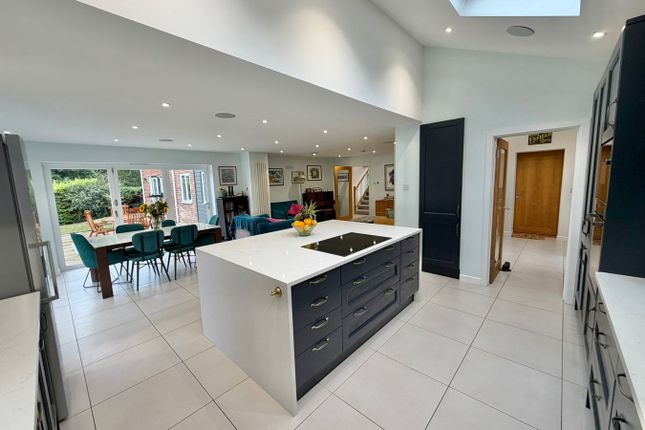 15, Green Hill Road, CAMBERLEY photo 2