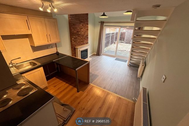 Foxtail Close, Stratford-Upon-Avon photo 3