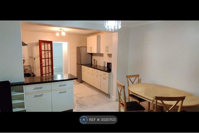 Layton Road, Hounslow photo 2
