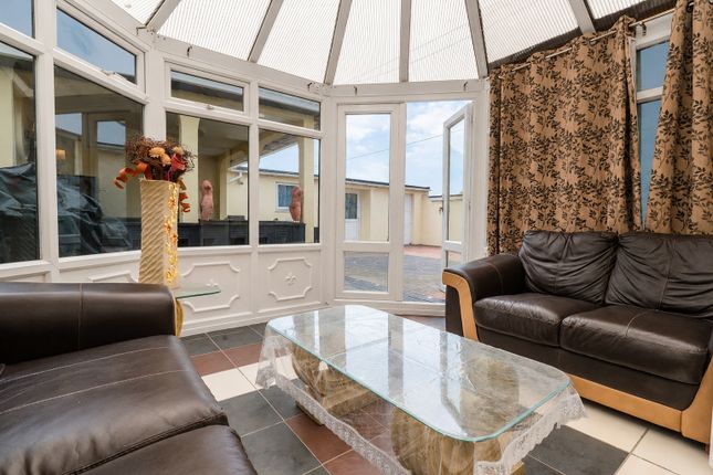 9, Gordon Road, Margate photo 4