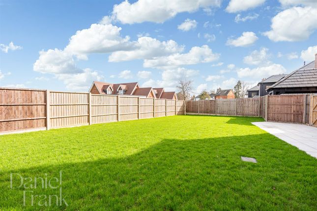 4 Hawthorn Close, Ongar Road, Ongar photo 2