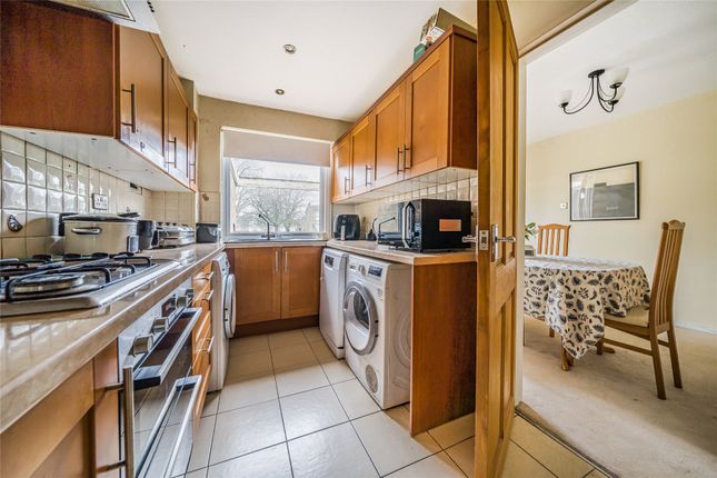 43, Ferndown Avenue, Orpington photo 4