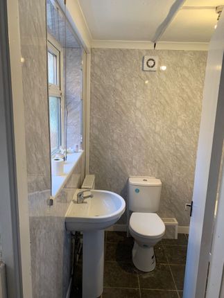 Semi-detached house to rent in Cambridge Street, Walsall