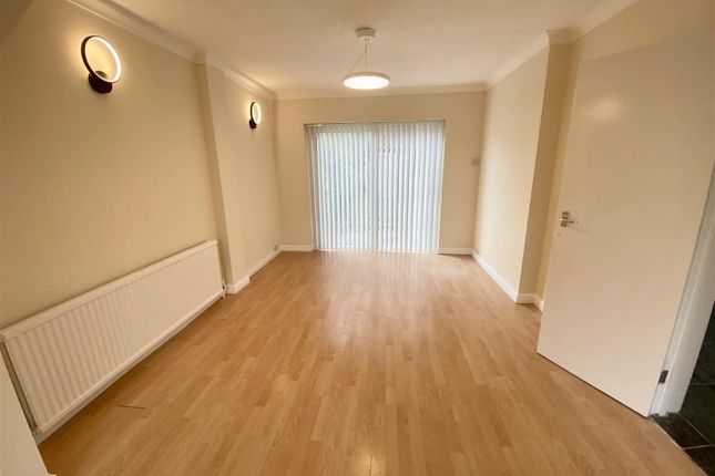 2, Shrewsbury Road, Sale photo 4