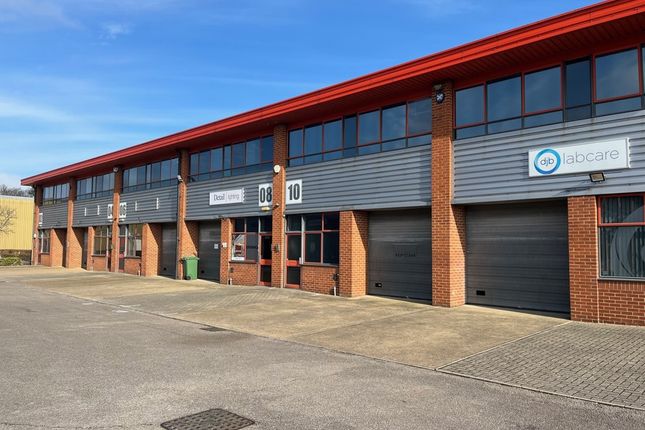 Warehouse to let in 8 Cromwell Business Centre, Howard Way, Newport Pagnell, Milton Keynes