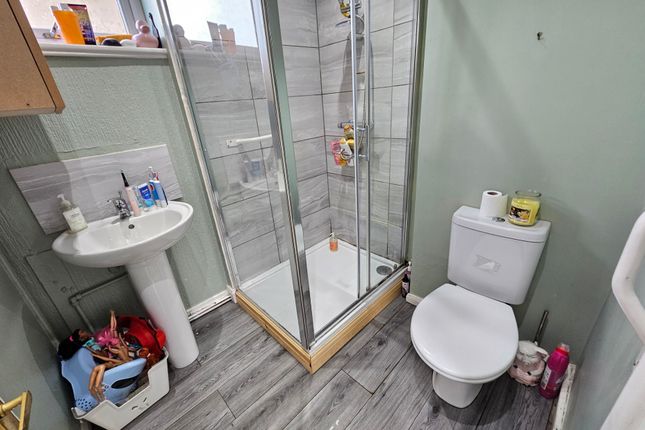 6, Bideford Drive, Manchester photo 3