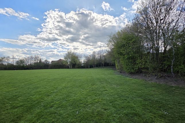 18, Merestone Close, Southam photo 2
