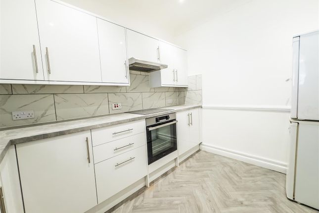 Flat 5, 5-7, Gervis Place, Bournemouth photo 2