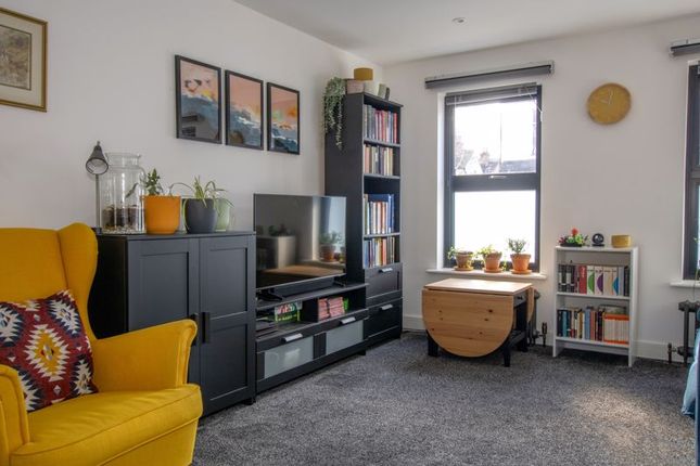 Flat for sale in Howley Road, Croydon