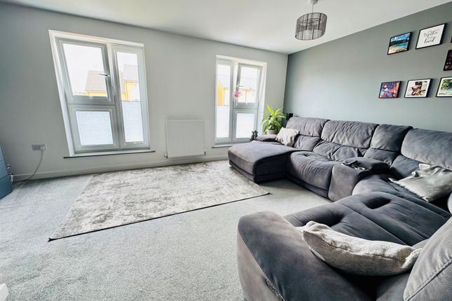 6, Chapman Avenue, Peterborough photo 3