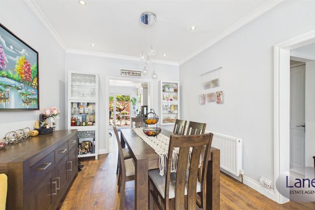 124, Clive Road, Enfield photo 2